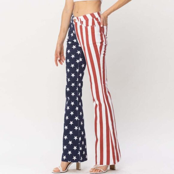 Judy Blue American Flag Print Flare - Picture 2 of 6